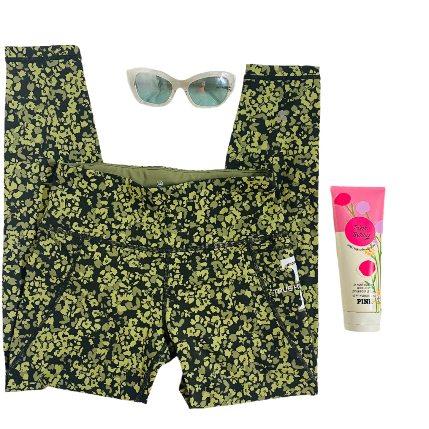 Enchanted Forest: Women's Green Print Leggings for Nature-Inspired Style