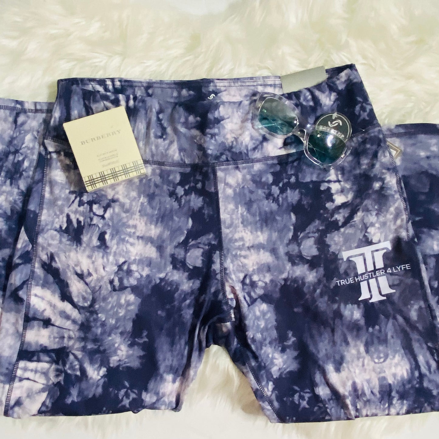 Midnight Swirl: Women's Navy Blue Marble Print Leggings for Effortless Chic