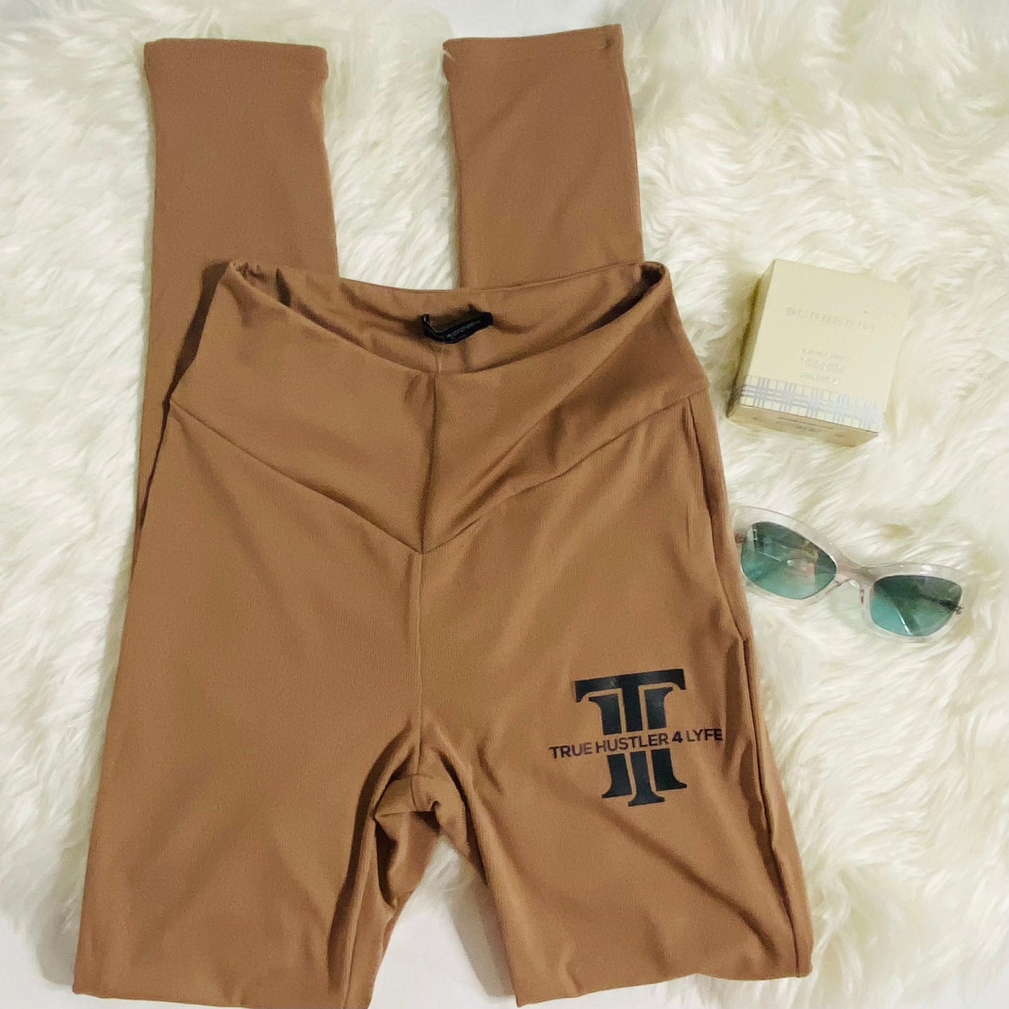 Cocoa Delight: Women's Mocha Brown Leggings for Effortless Chic