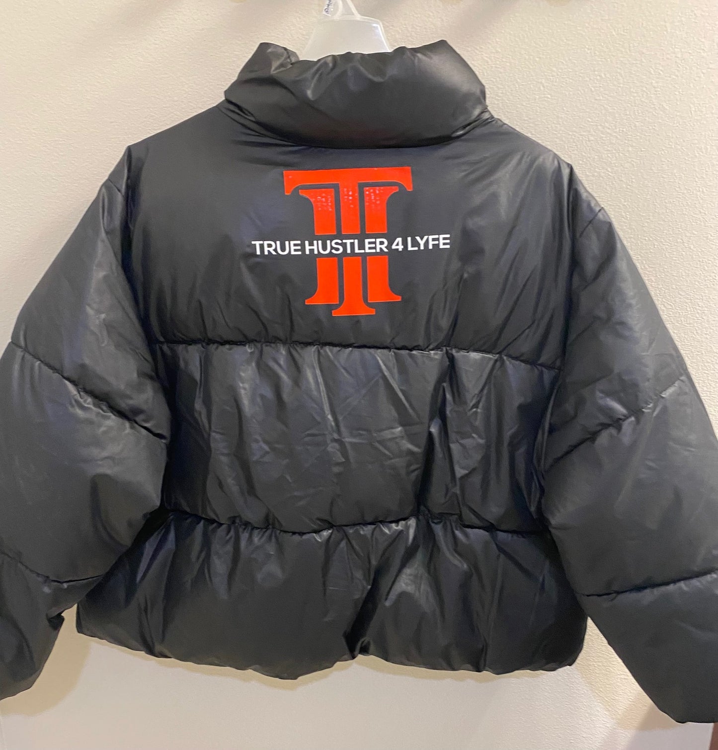 "True Hustler 4 Lyfe: Elite Cropped Puffer Jacket for Women"