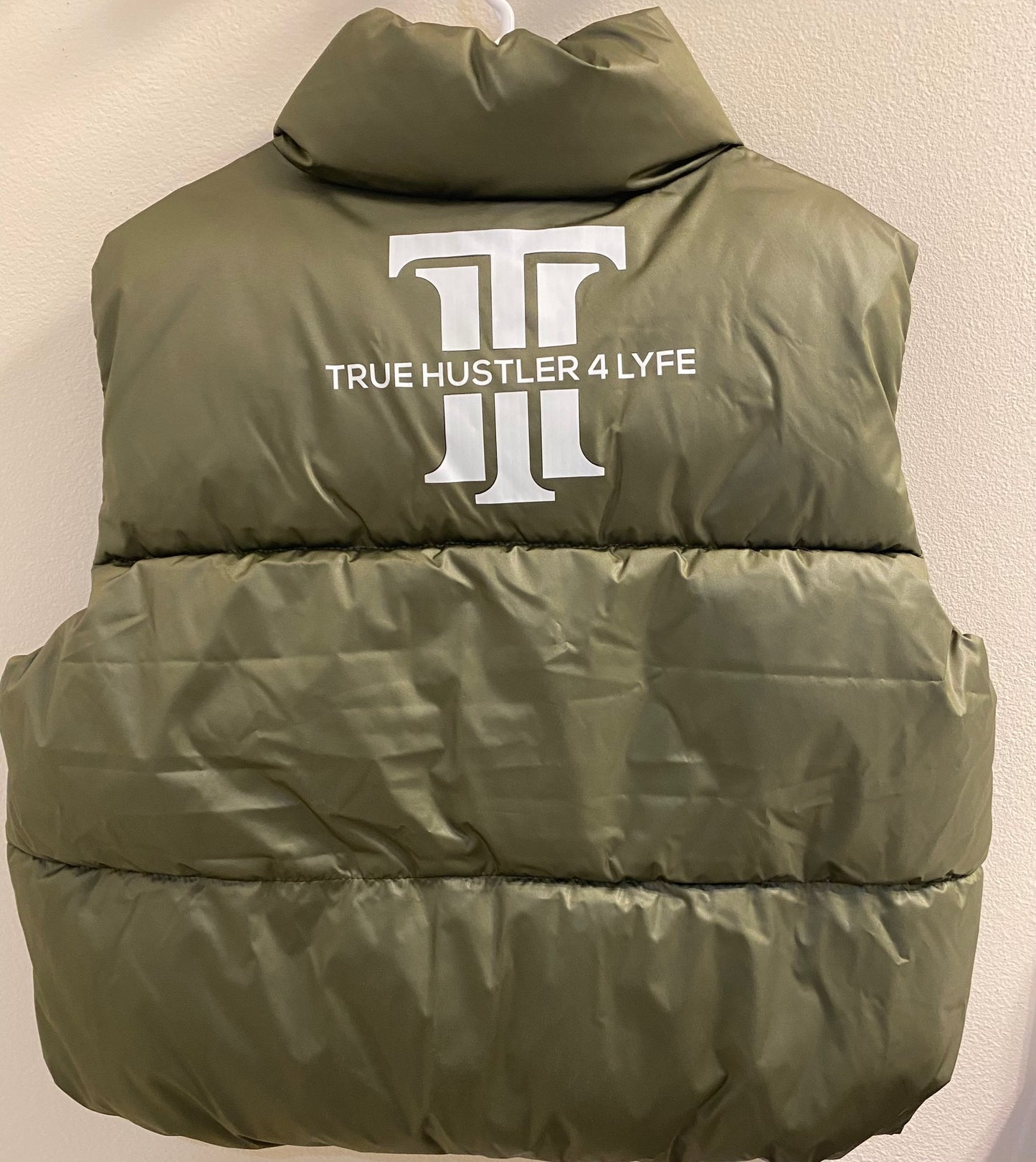"True Hustler 4 Lyfe Women's Puffer Vest: Elevate Your Style"-Military Green